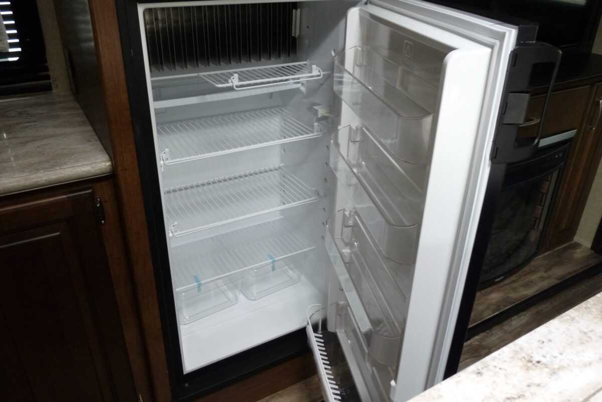How To Defrost An RV Refrigerator The Simple And Easy Way
